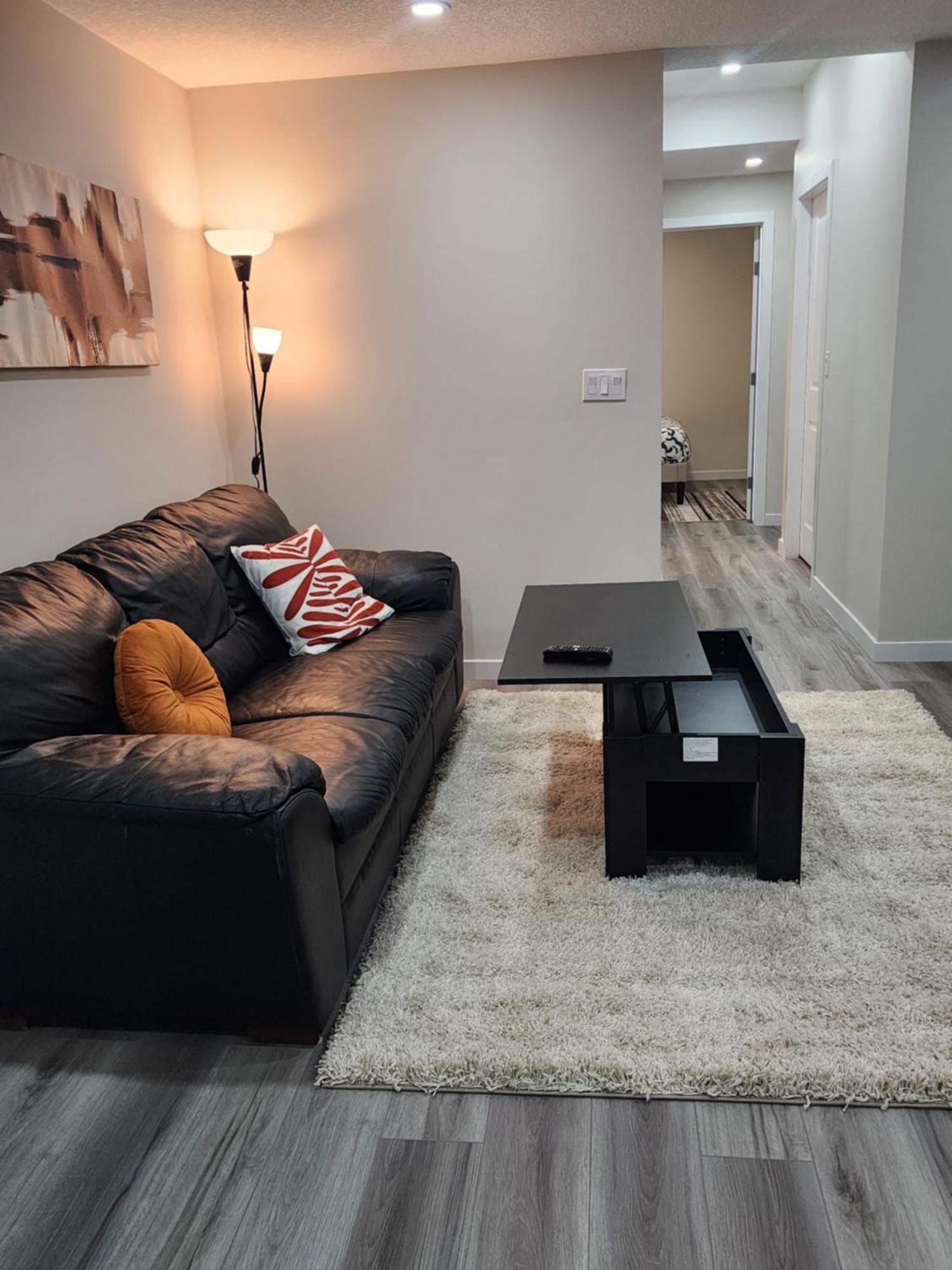 Trendy 2-bed Oasis Awaits! Appartement *